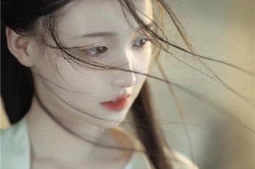 陪吃陪喝只是开胃菜女明星自爆被男人伸裤子背后的事捂不住了
